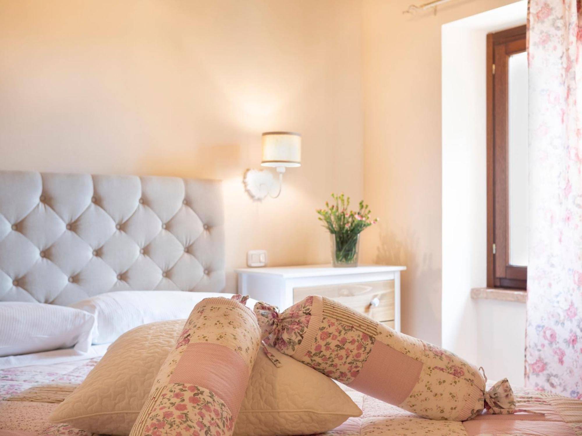 Stunning Apartment In Mombaroccio Near Metauro River Exteriér fotografie