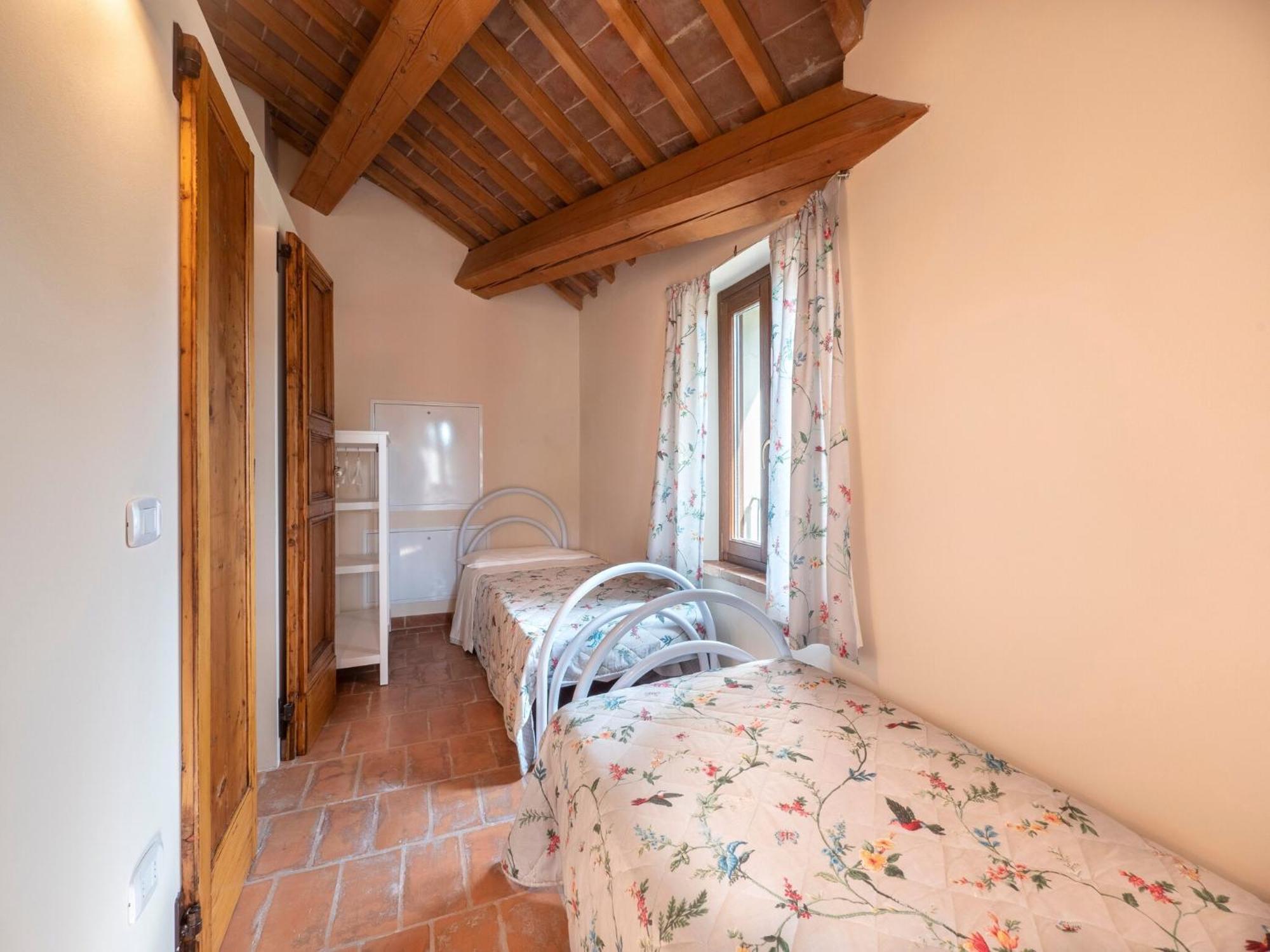 Stunning Apartment In Mombaroccio Near Metauro River Exteriér fotografie