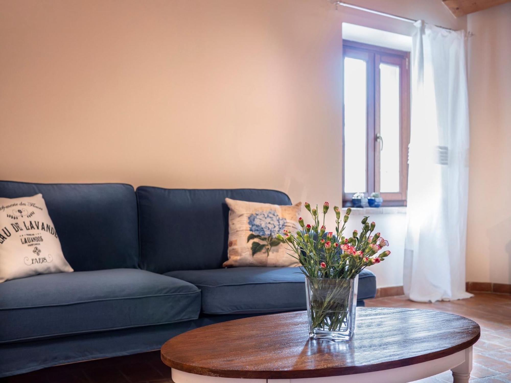 Stunning Apartment In Mombaroccio Near Metauro River Exteriér fotografie